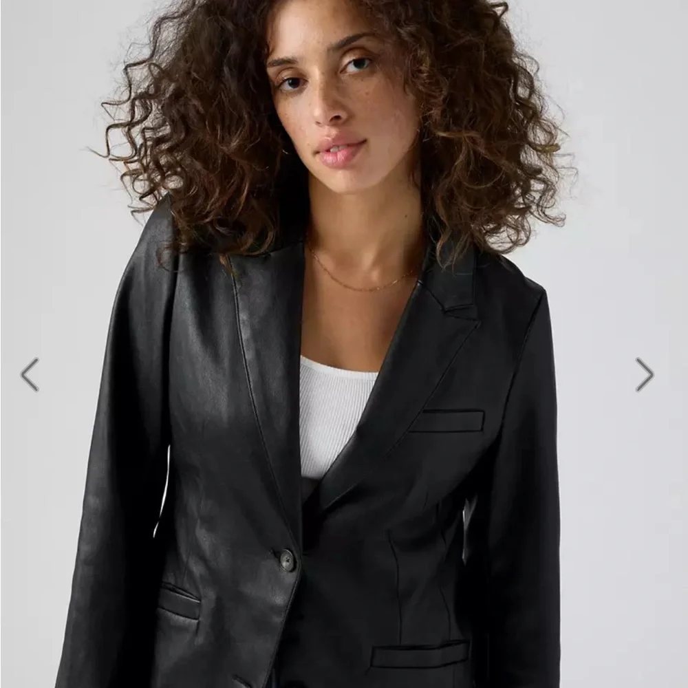 Levi’s Faux leather single breasted blazer with button closure and center Sz XXL - Picture 4 of 6